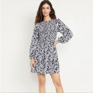 NWT Old Navy Blue and White Floral Smocked Long Sleeve Dress